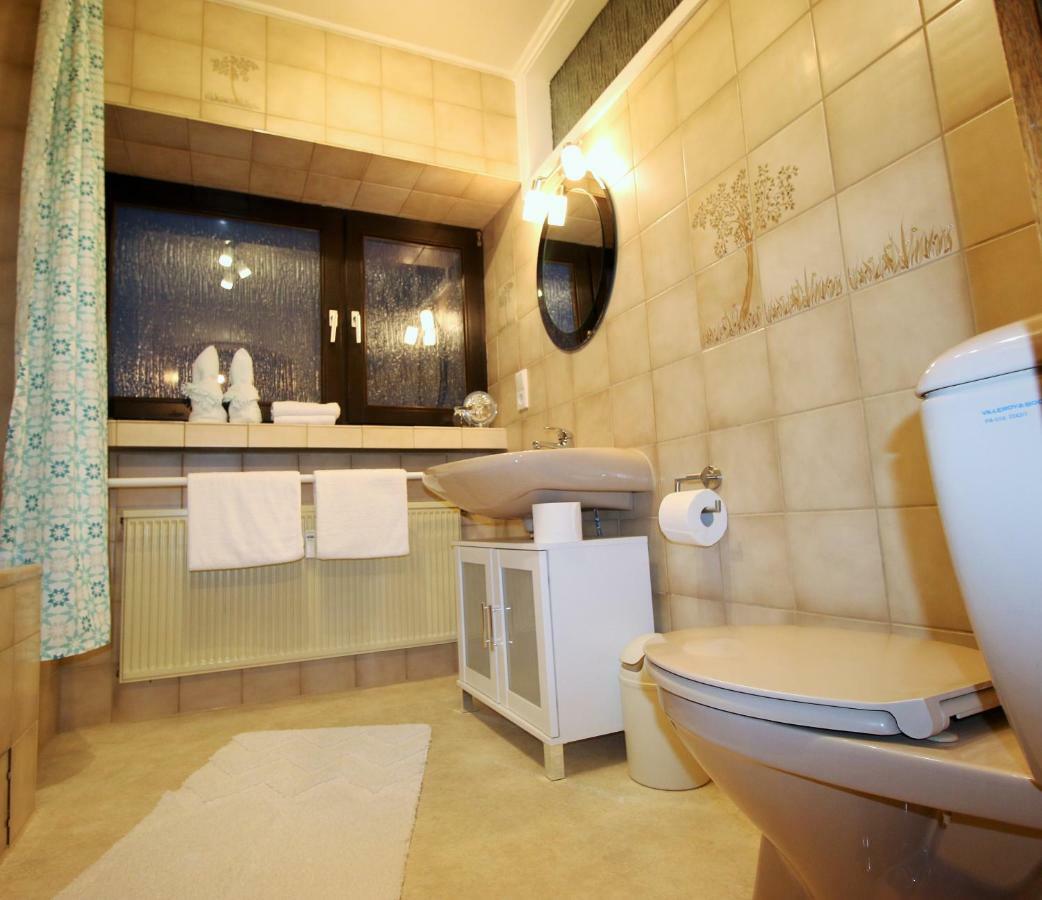 Gaestehaus Koen - Fewo Farfalle Zeltingen-Rachtig Exteriör bild
